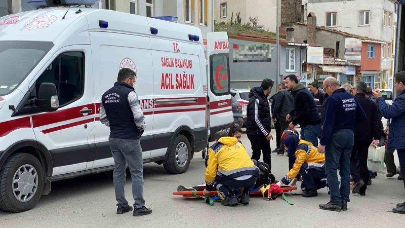 Taksiye çarpmamak için motosikletini deviren sürücü yaralandı
