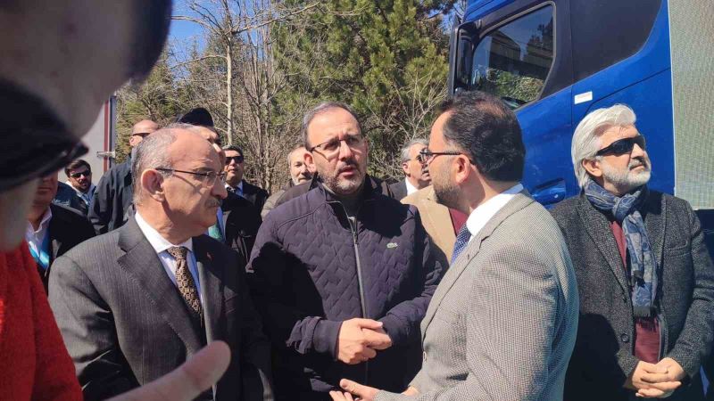Kula’ya spor lisesi yapılıyor

