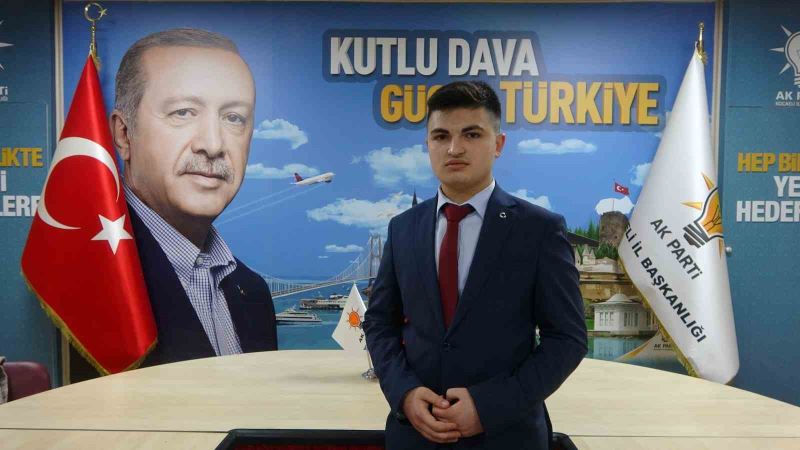 18 yaşındaki Ahmet Safa, Kocaeli’nin en genç milletvekili aday adayı oldu
