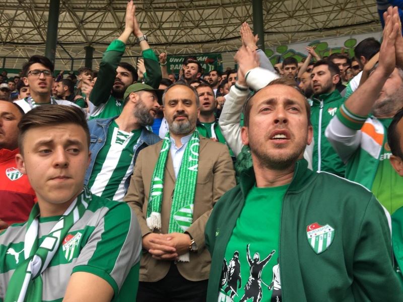Alinur Aktaş: “Bursaspor’un direnişinde ben de varım”
