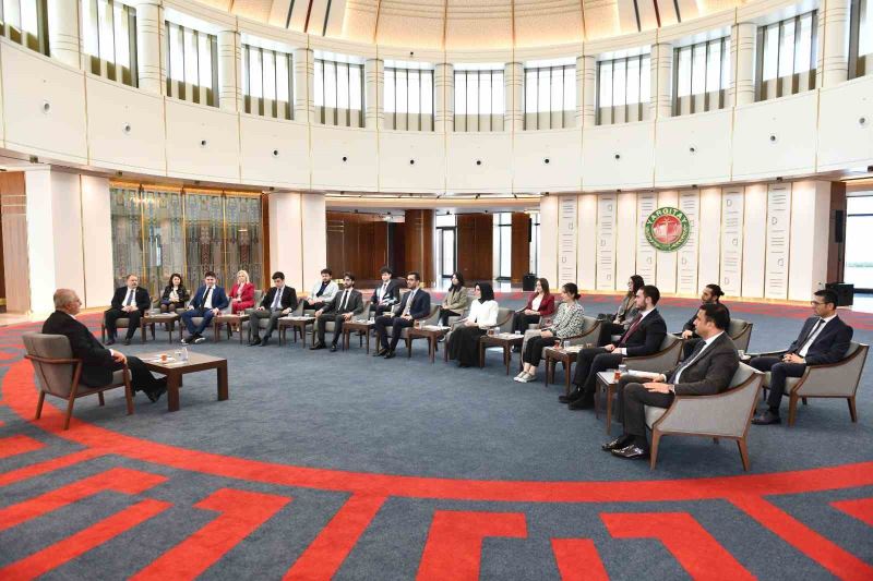 Yargıtay Başkanı Akarca, Hukuk Topluluğu Yönetim kurulunu kabul etti
