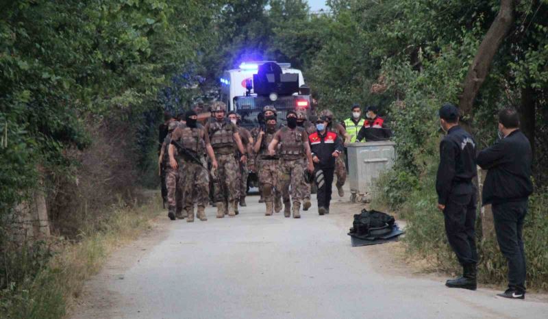 Babasını öldürüp annesini rehin almıştı, hakkında istenen ceza belli oldu
