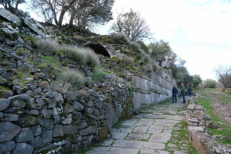 2 bin yıl önceki Manisa depremi 12 antik kenti yok etti
