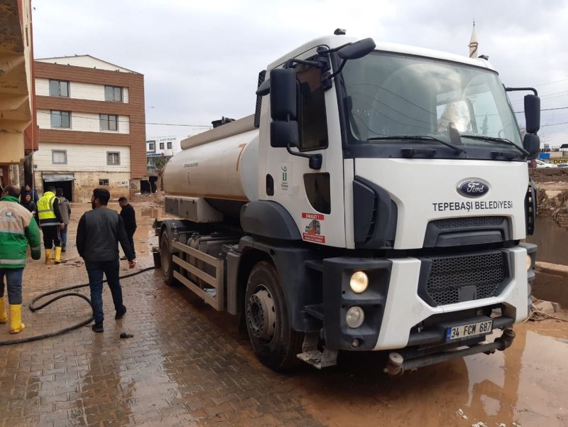 Tepebaşı Belediyesi sel bölgesinde
