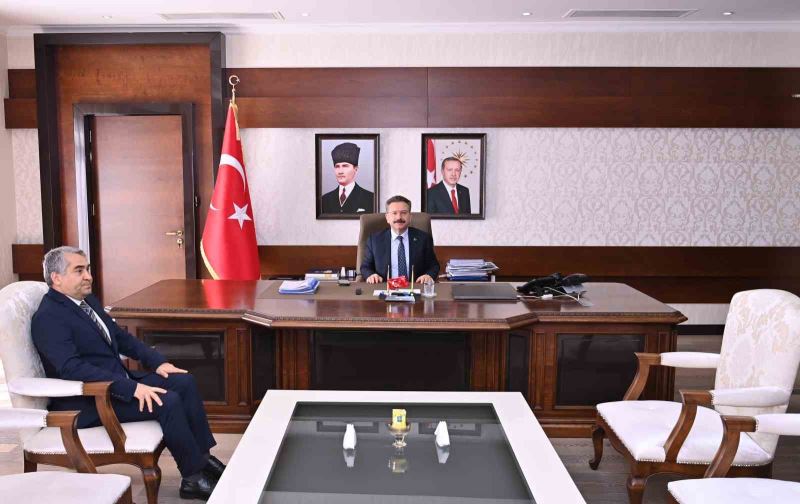 ADÜ Rektörü Kent, Aydın Valisi Aksoy ile görüştü
