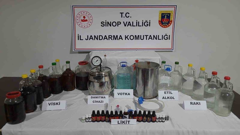 Sinop’ta 62,5 litre ev yapımı alkol ele geçirildi
