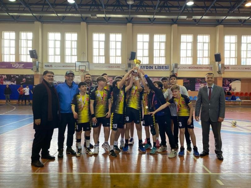 Hentbolda şampiyonlar belli oldu
