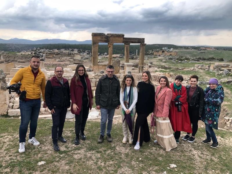Yurt dışından gelen gazeteciler, Uşak’ın tarihi yerlerini gezdi
