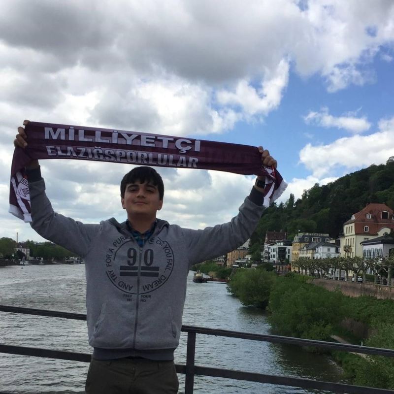 Otel yangınında ölenlerden biri Elazığspor taraftarı çıktı
