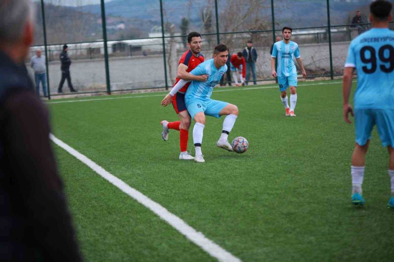 Gökçebeyspor şampiyonluğa koştu
