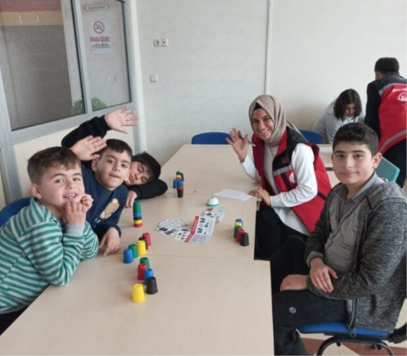 Elazığ’da depremzede çocuklara yönelik etkinlikler sürüyor
