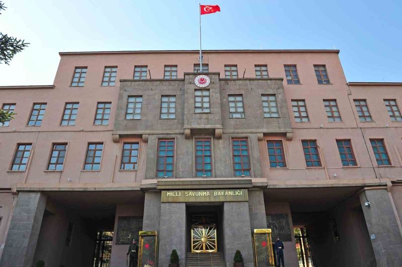 MSB: “Fransa parlamentosunda eli kanlı PKK/YPG terör örgütünün temsilcilerinin ağırlanması, parlamentonun saygınlığına gölge düşürmüştür”
