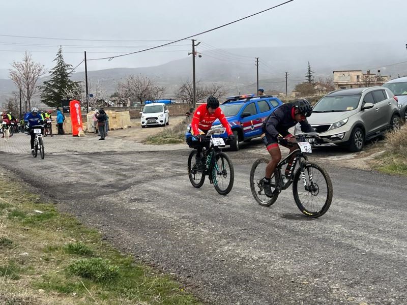 Oryantiring yarışları Kapadokya’da başladı

