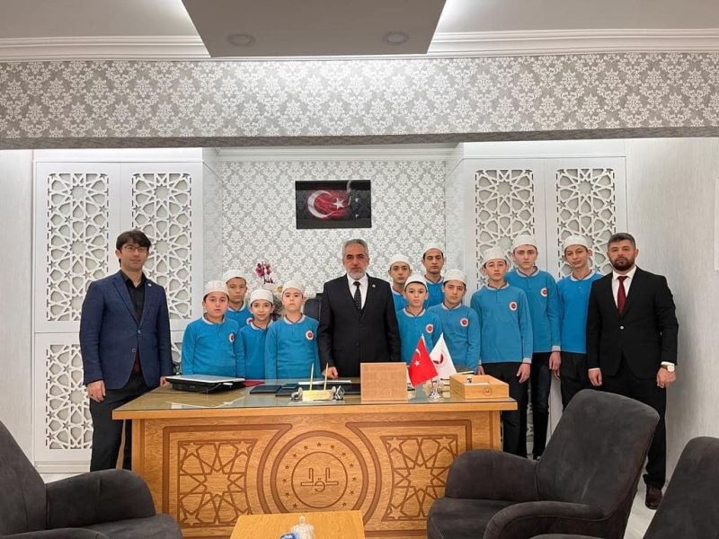 Kuran bülbüllerinden duygulandıran bağış
