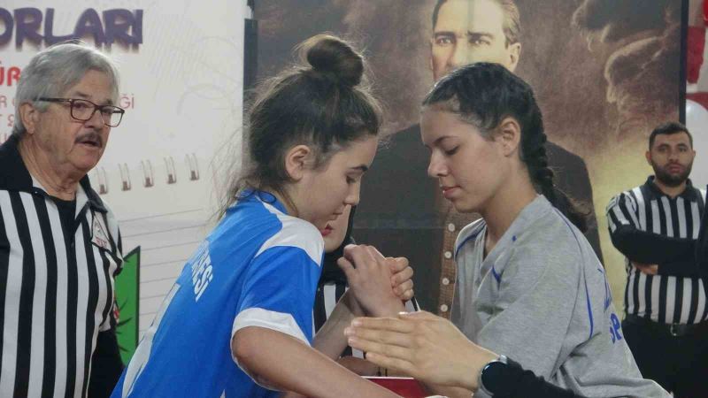 Muğla’da okul sporları bilek güreşi müsabakaları başladı
