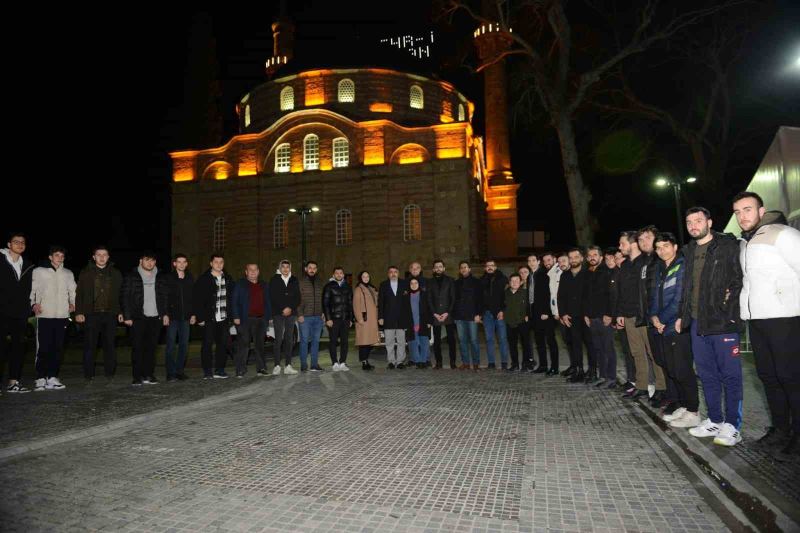 Başkan Yılmaz gençlerle buluştu
