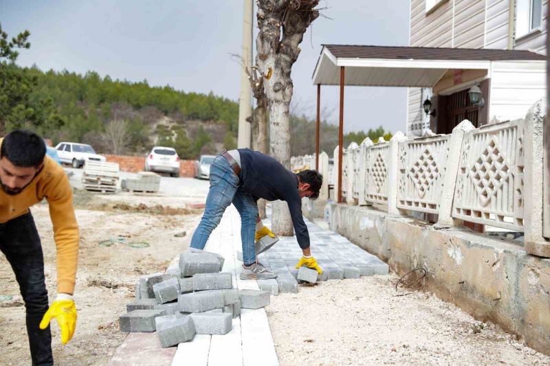 Kütahya’nın 100. Yıl Mahallesi’ne kilit taşı
