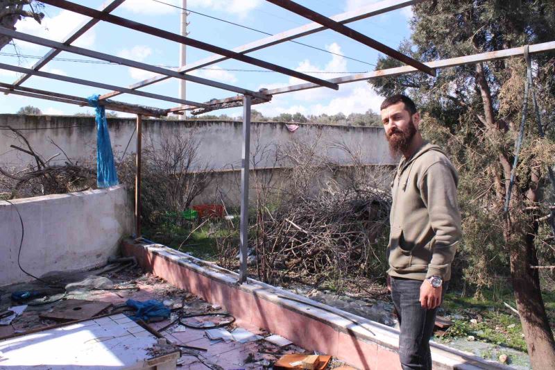 Hırsızlar bu kez evi çaldı
