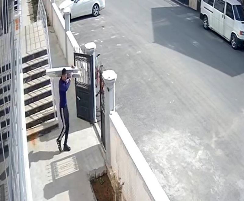 Güvenlik kamerasına yakalanan 3 hırsız tutuklandı
