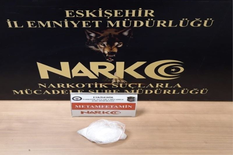 Uyuşturucu madde satıcılarına yönelik operasyon düzenlendi
