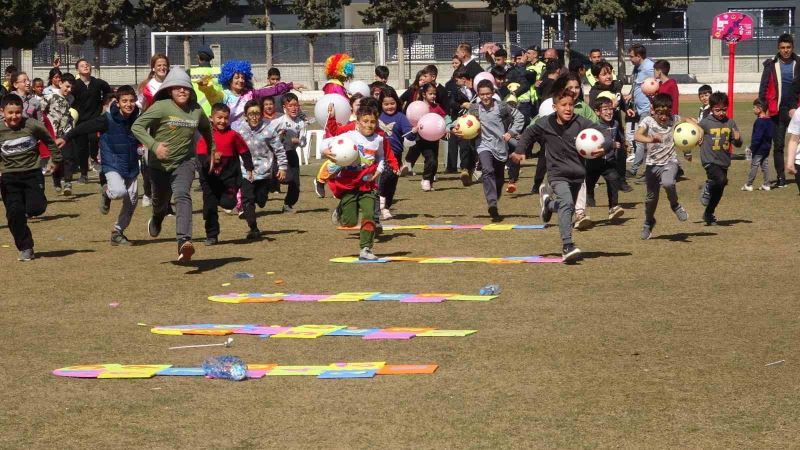 Jandarmadan depremzede çocuklar için ’Birlikte iyileşeceğiz’ etkinliği
