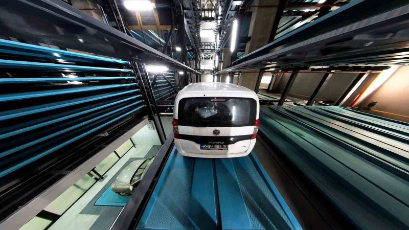 214 araç kapasiteli otopark açılış için gün sayıyor
