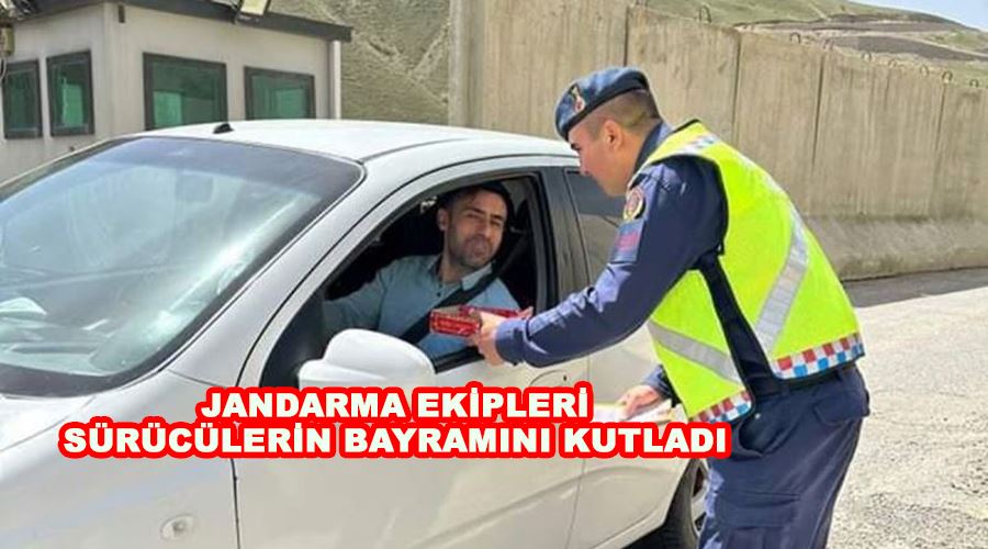 Jandarma ekipleri sürücülerin bayramını kutladı