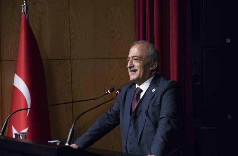 Çomaklı’dan Babalar Günü mesajı
