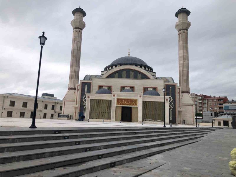 Sultan Alparslan Külliyesi açılmayı bekliyor
