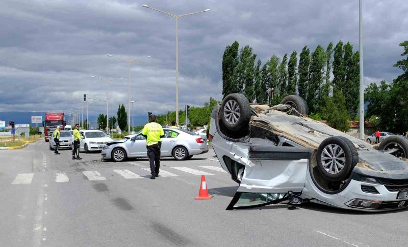 Aşırı hız trafik kazalarına yol açan nedenler arasında ilk sırada yer alıyor
