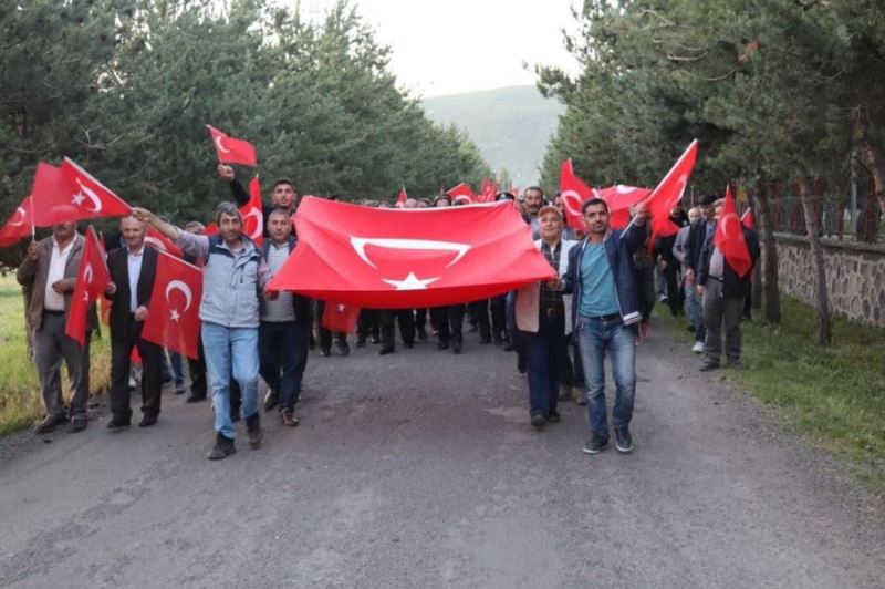 Çıldır 15 Temmuz’da yürekler tek oldu
