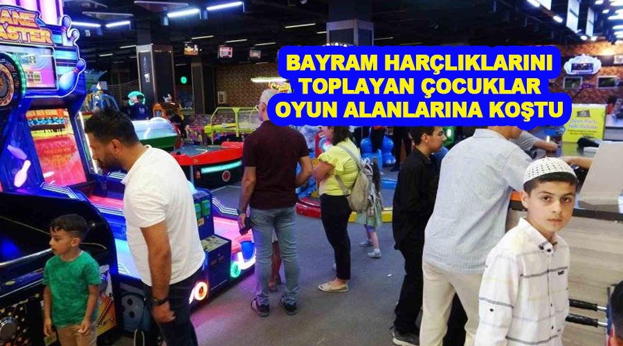 Bayram harçlıklarını toplayan çocuklar oyun alanlarına koştu