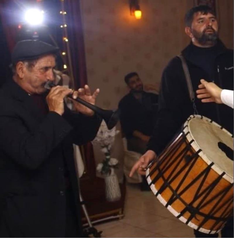 Düğün dönüşü davul zurnacı baba ve oğlu öldü
