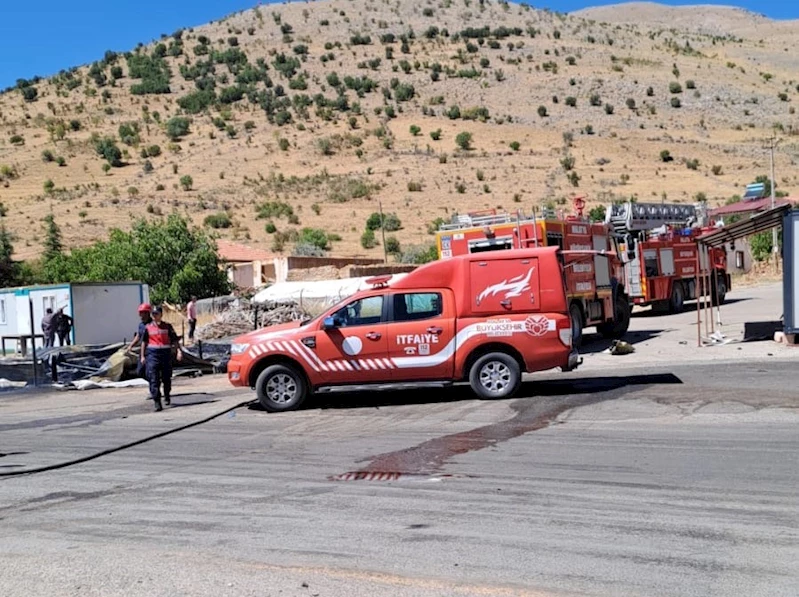 Doğanşehir’de iş yeri yangını
