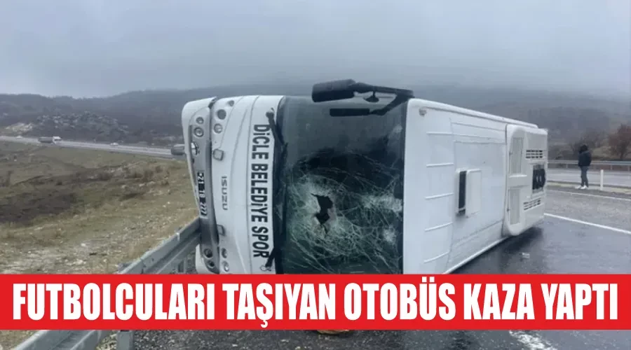 Futbolcuları taşıyan otobüs kaza yaptı