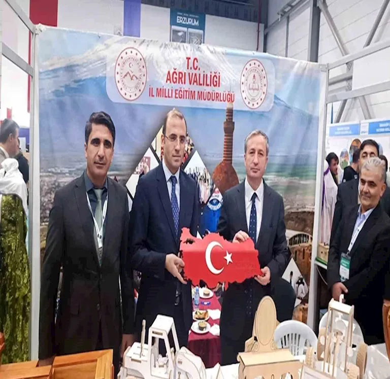 Ağrı İl Milli Eğitim Müdürlüğüne ait stantlar göz doldurdu
