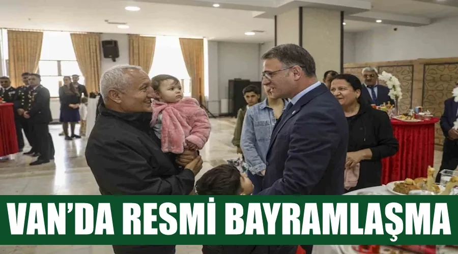 Van’da resmi bayramlaşma