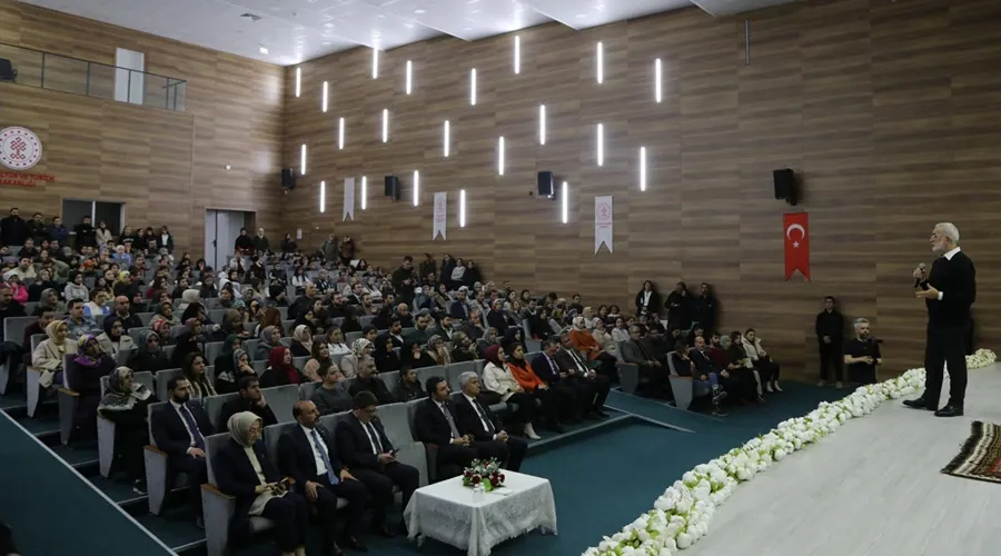 Van Büyükşehir Belediyesi Bahadır Yenişehirlioğlu