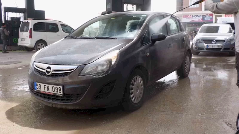 Van’daki oto yıkamacılarda çamur yoğunluğu