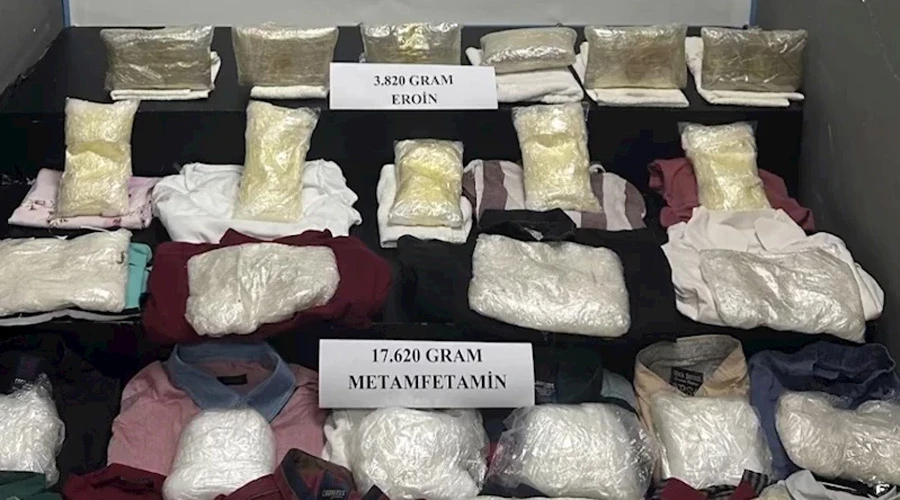 Hakkari’de otomobilin yakıt deposunda 21 kilo 440 gram uyuşturucu madde ele geçirildi
