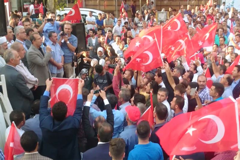 Eski Van Valisi İbrahim Taşyapan, “Biz bu vatanı sokakta bulmadık”