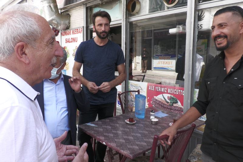 AK Parti MKYK Üyelerinden Van esnafına ziyaret