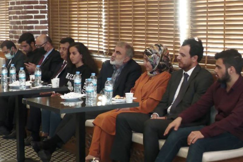 Taner Yıldız Vanlı gençlerle bir araya geldi
