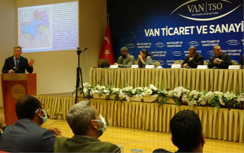 Van’da “Van Gölü Havzasında Suyun Geleceği” paneli