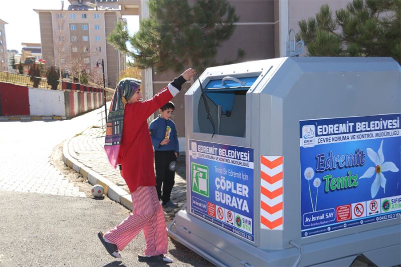 Edremit’te teknolojik çöp toplama sistemi hizmete girdi