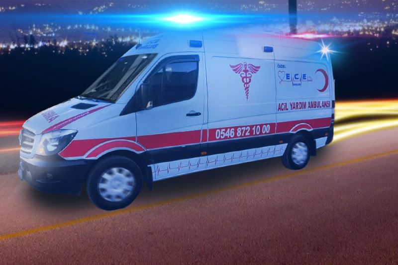 Van’daki yoğun trafik Ambulansın ters şeritten gitmesine neden oldu