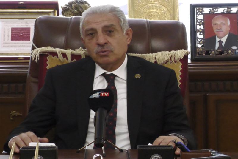 Van Valisi Bilmez’den toplu taşıma kooperatiflerine tarife sözü