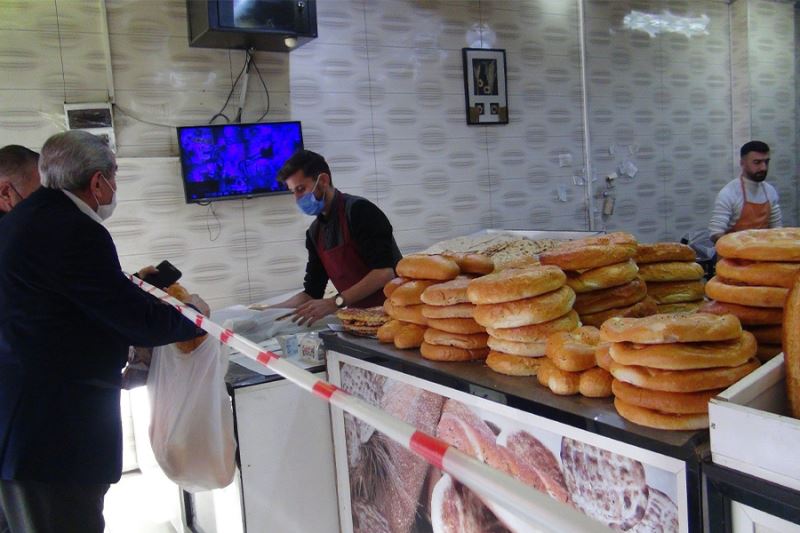 Van Valisi Bilmez, ekmeğe zam girişimini durdurdu