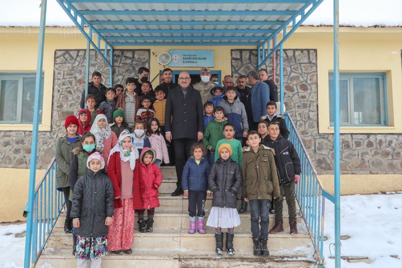 Başkan Vekili Aydın “Muhtar ve hemşehrilerimizin görüşlerini önemsiyoruz”