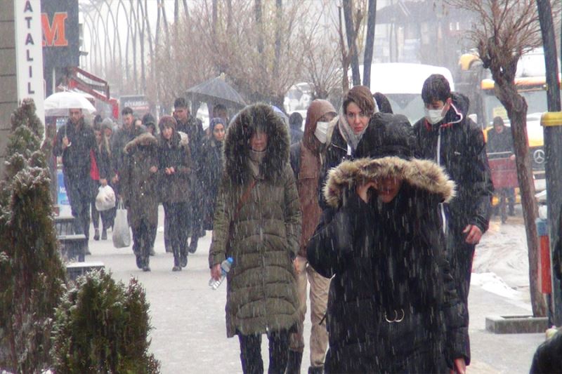 Meteorolojiden çığ, buzlanma ve don uyarısı